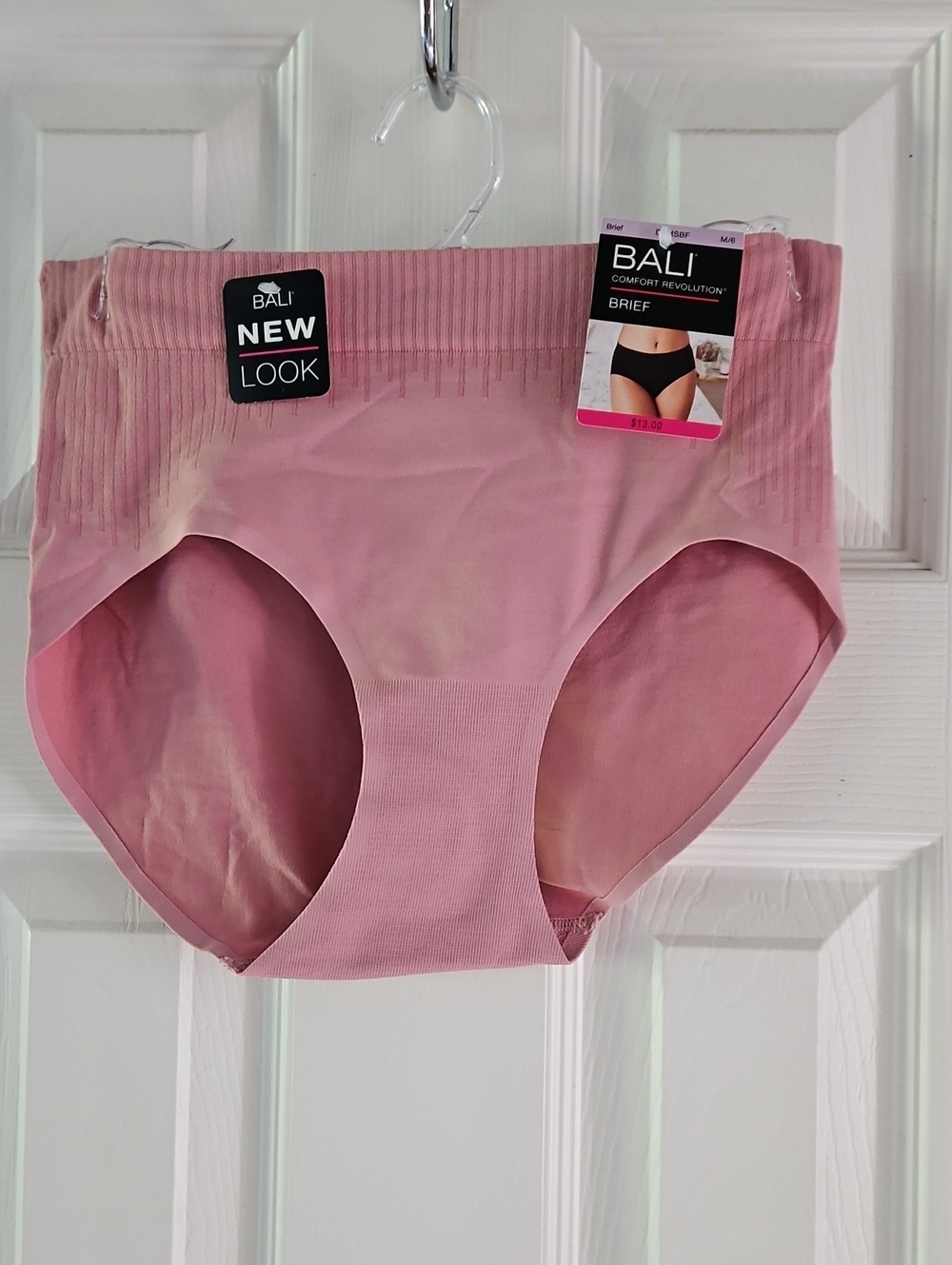 Bali Comfort Revolution Brief, Sz 6/M, NWT